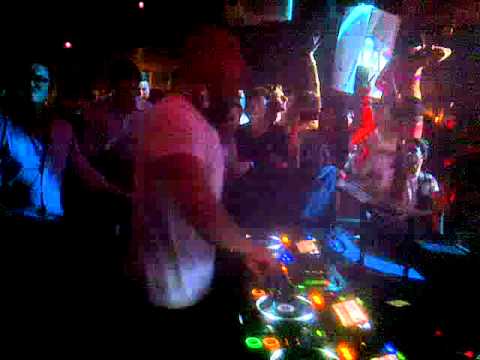 MICHAEL WOODS @ MAISON TORONTO - Front Line