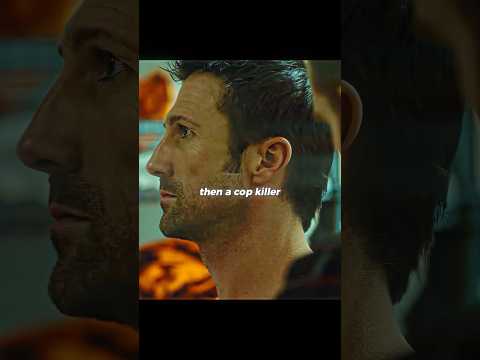 First a cop then a felon 😳