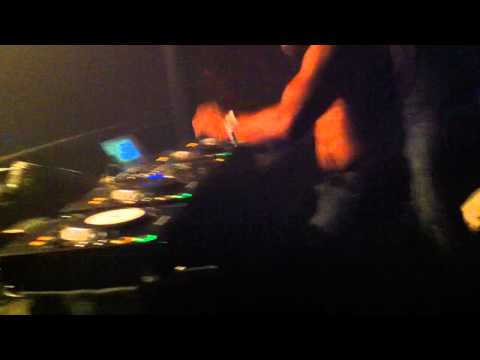 Deko-ze 1 The Guvernment Aug21/10.MOV