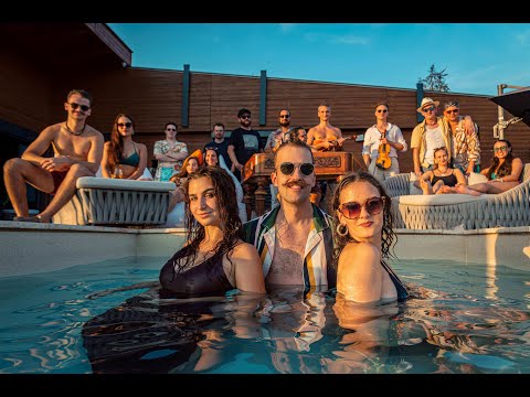 Magyar Banda - CSAVARGÓ (Official Music Video)