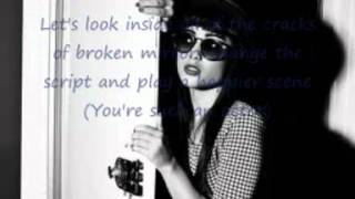Natalia Kills - Let&#39;s Play Pretend lyrics [New song 2012]