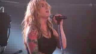 Anouk - Ball And Chain (Live At Sportpaleis, 21-03-2008)