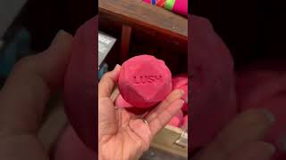 New Broken Heart Lush Bathbomb @lush @lushcosmetics @lushbathbomb #lushbathbomb #lush #bathbomb