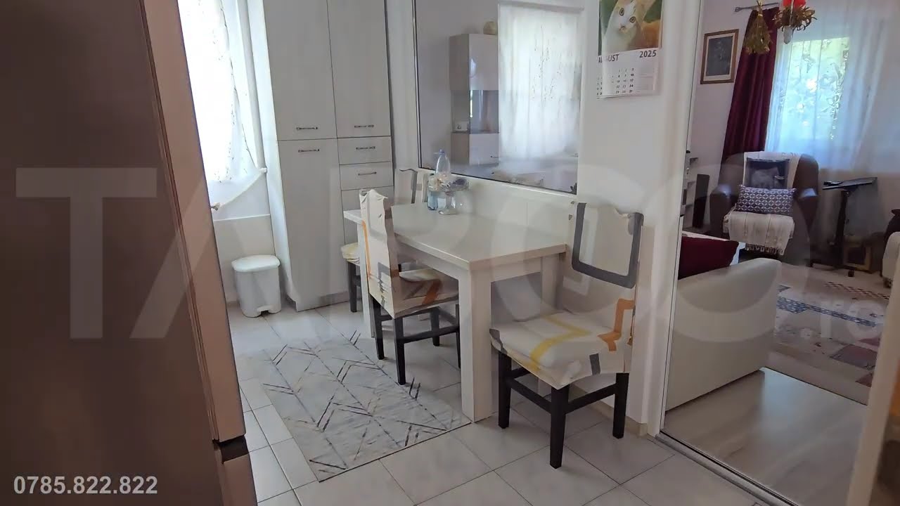 Apartament de vanzare 62 mp 3 camere decomandate parcare Selimbar - Video