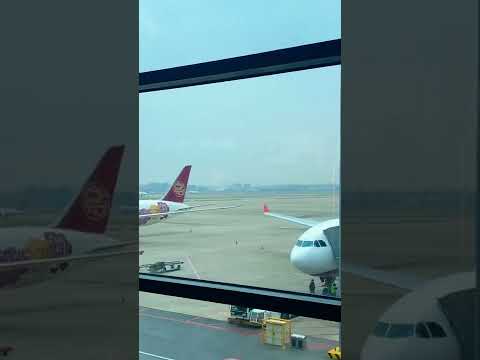 A330 e B787 - Aeroporto Internacional de Xangai Hongqiao