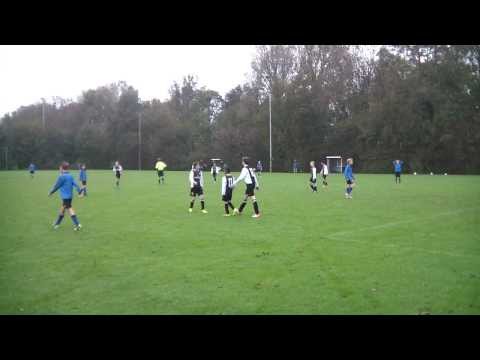 Kolping Boys D3 - Vitesse 22 D2 3de doelpunt Jairo 02-11-2013 (3-0)