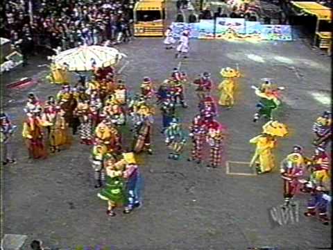 2001 Greater Overbrook String Band - Clowning Around City Hall