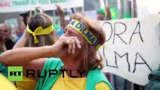 preview picture of video 'Brazil: Fresh anti-Rousseff protests sweep Sao Paulo'