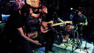 Guadalupe Plata, "Nido de Avispas"