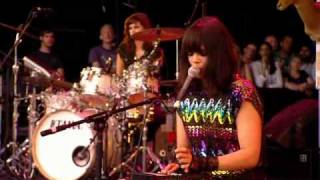 Bat For Lashes - Prescilla (Glastonbury 2009)