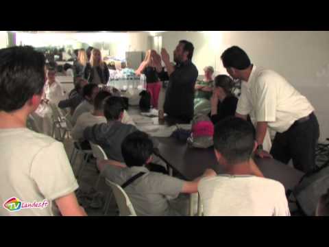 Spectacle des élèves de 6ème " Action citoyenne " du collège d'Albret de Dax