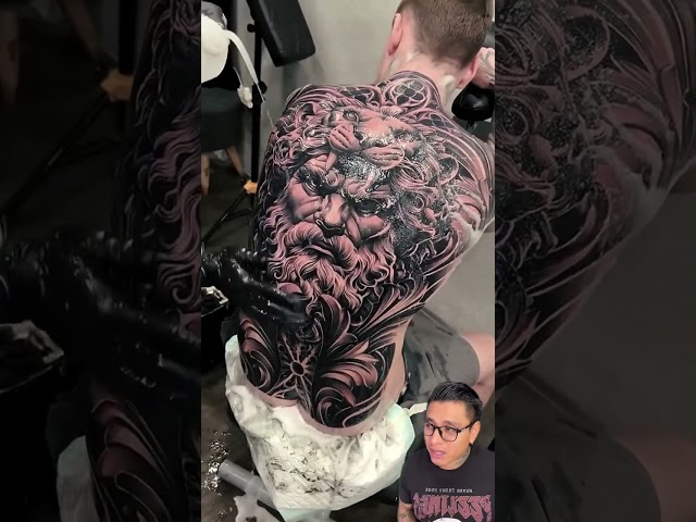 Vídeo relacionado con Color y dolor: A propósito de los tatuajes: 1 (Matices)