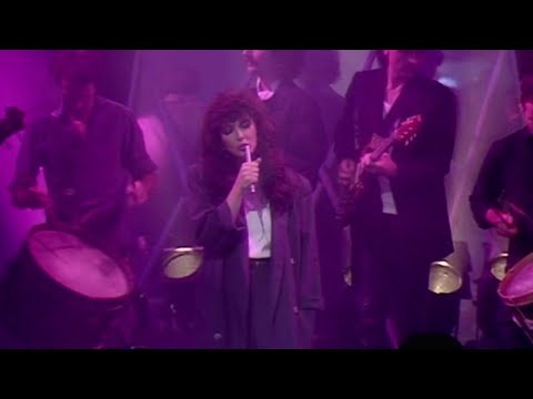 Kate Bush - Running Up That Hill - TOTP - 1985