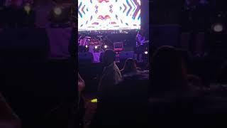 El Ayudante alta consigna