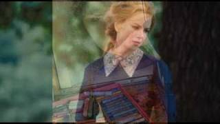 Download lagu Grace Simon - Kursi Pengantin.wmv mp3
