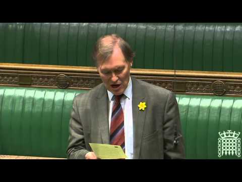 Sir David presents a 4,000-strong petition on grammar school funding