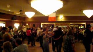 Roadhouse Band: Country Meets The Crusiers Dance