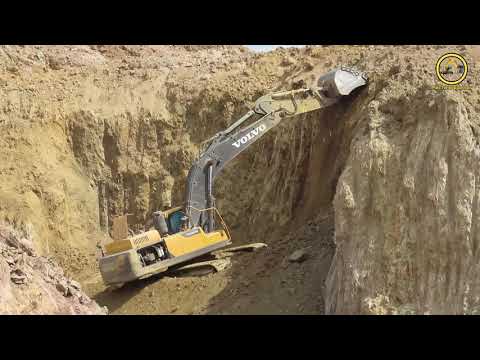 Dangerous Idiots Fastest Excavator Operator Skill