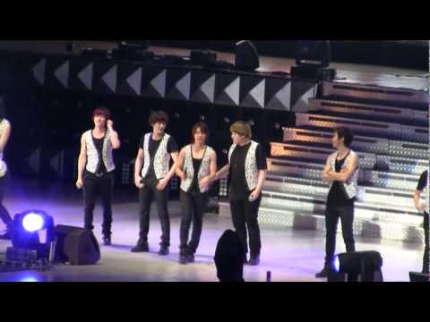 [FanCam][HQ] 012310 Super Show 2 Beijing - Self Intros (5)
