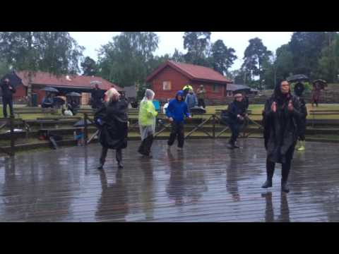 Lisa Lystam family band