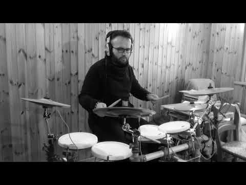 Gianpaolo Gallian plays & mixes "Crazy" by Steve Maggiora