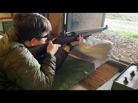Firing H&R M1 Garand US Rifle (Gevær m/50) Sporterized Bolt Action