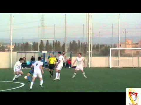 Gol Héctor Carreras. Partido CD Ferriolense 3 - CE Ferreries 3. Tercera División Balear 10/11