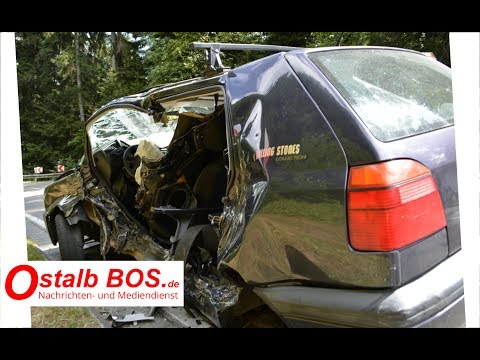 [LEBENSGEFÄHRLICH VERLETZT in DURLANGEN] Person eingeklemmt / mit Hubschrauber in die Klinik