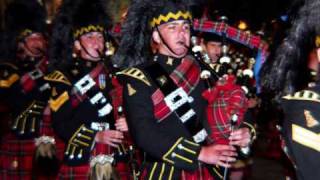 Royal Scottish Bagpipes - The Black Bear
