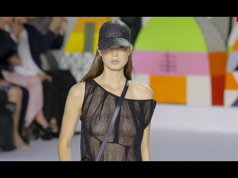 AKRIS Highlights Spring Summer 2018 Paris - Fashion Channel