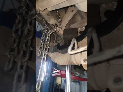 Thumbnail for Mercedes-Benz vaneo baskı balata ve marş motori nasıl sökilyor by Mercedes-Benz Vaneo