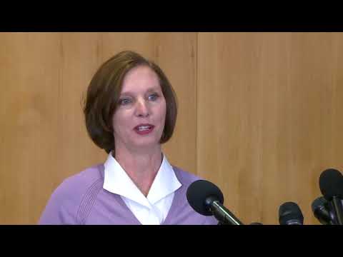 A single grandmother from Iowa has come forward to claim her share of the nearly $700 million Powerball jackpot from last month. Lerynne West opted for the 198 million lump-sum option. (Nov. 5)