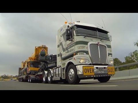 Membreys Kenworth K200 and Liebherr LTM 1350 on the Calder Highway.