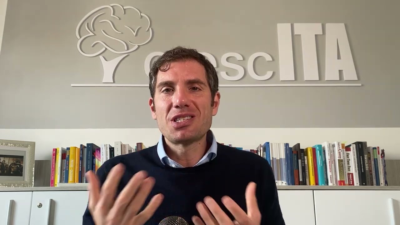 Quando si parte, all’inizio dell’attività ci si trova a fare tutto e l’imprenditore è parte fondamentale del prodotto. A un certo punto, quando si cresce, si diventa “schiavi” della propria attività perché dobbiamo utilizzare tutto il tempo per produrre e mantenere quei risultati… e quindi cosa si fa per progredire oltre?