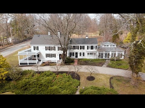 19 Bedford Road, Lincoln MA - Perfect Blend of Contemporary Style in Classic New England