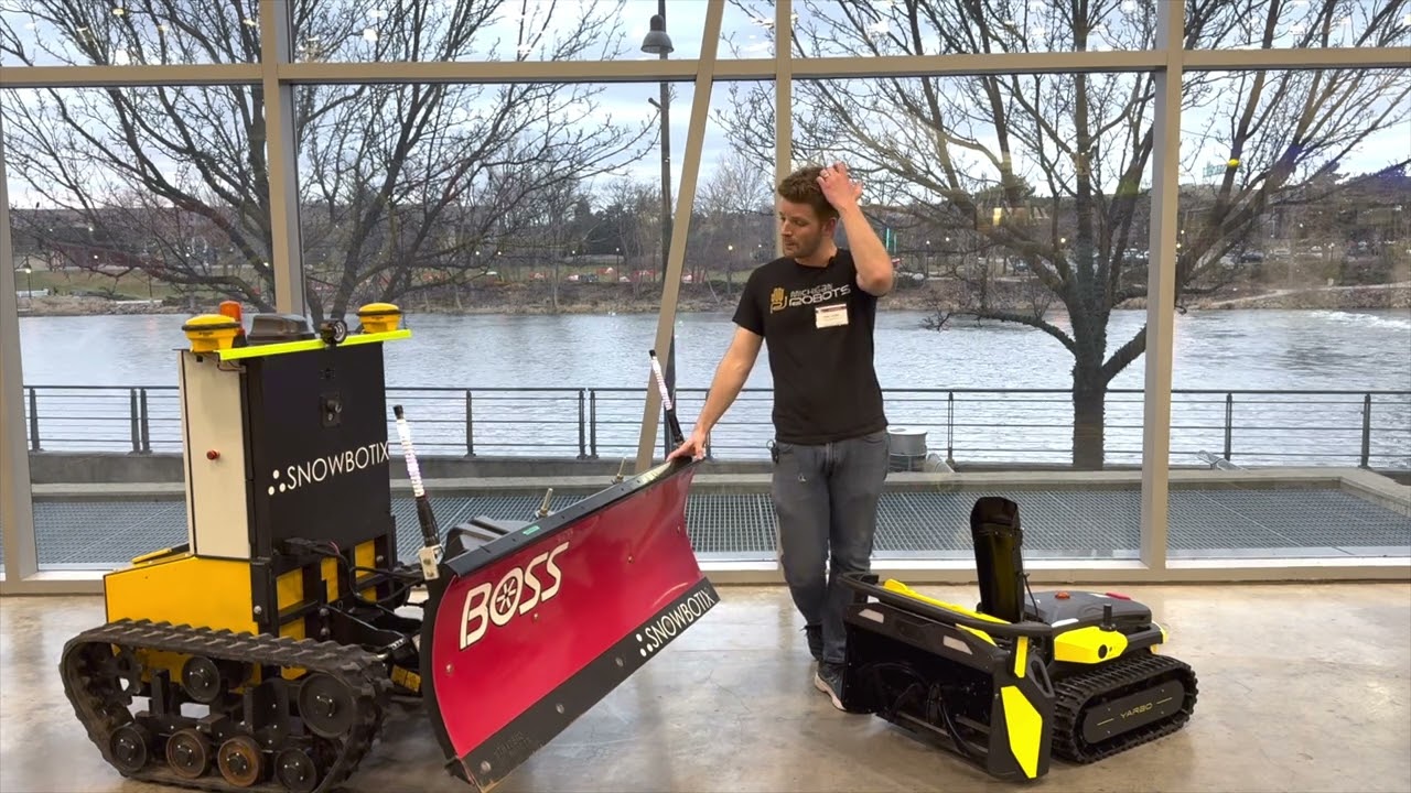 Snowbotix field film: the SMUR platform operating in the field