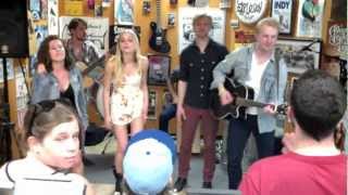 Delta Rae - Hey, Hey, Hey Live   (Schoolkids Records)