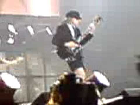 AC/DC - Back in Black (Live in Prague | Czech Republic | 17-03-2009 |O2 Arena) 1/2