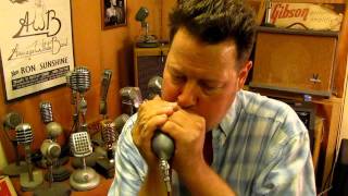 Video thumbnail for Custom Early 60s Shure 440SL Hi-Z Controlled Magnetic Bullet Harp Vocal Mic by GoldenBug