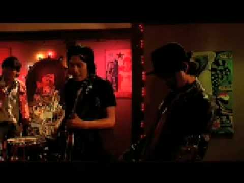 Speaker First - Dunia Milik Kita