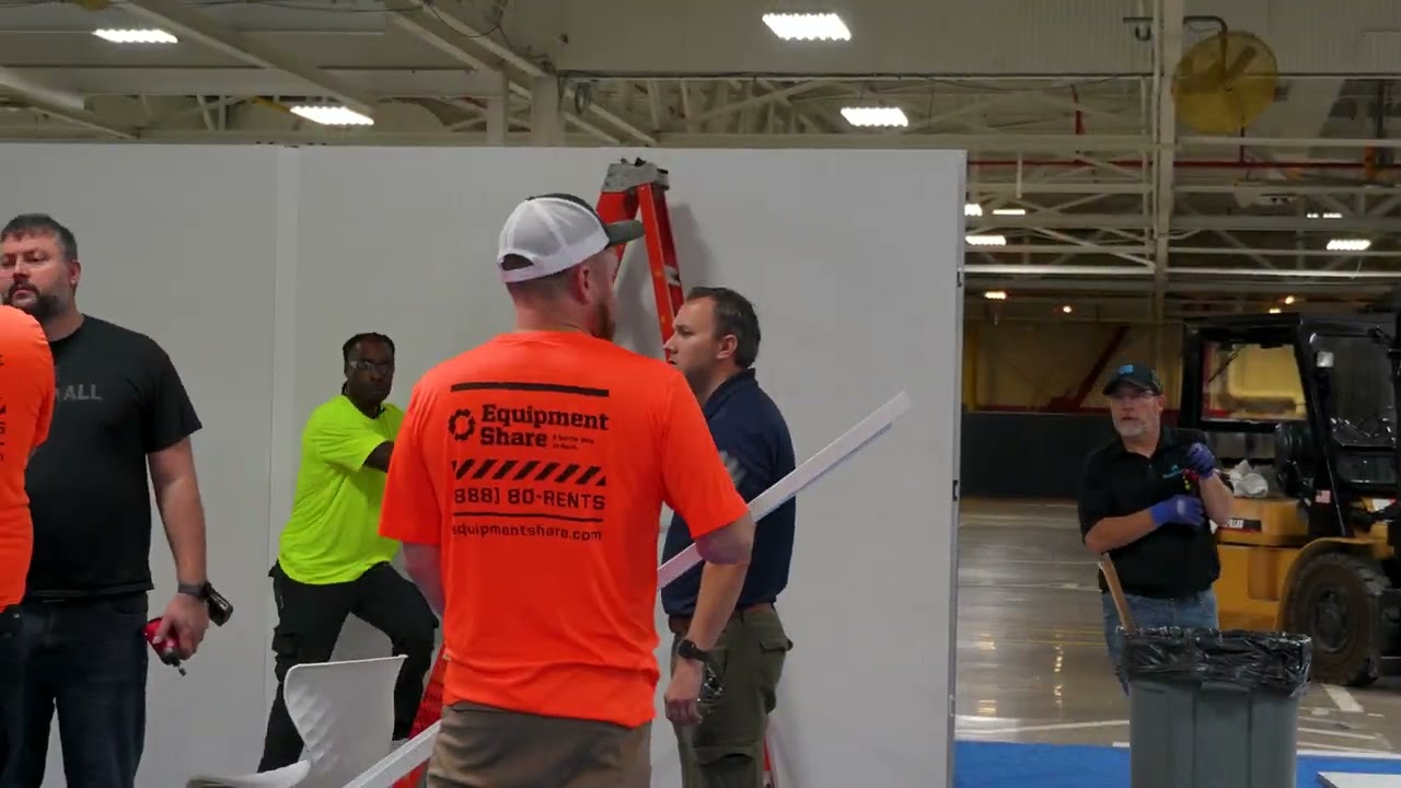 SwiftWall® Click | Creating Professional Event Spaces