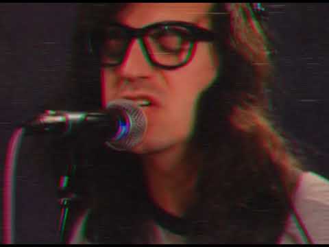 download lagu mp3 mp4 Hound Born Under 76, download lagu Hound Born Under 76 gratis, unduh video klip Hound Born Under 76