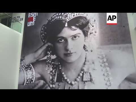 Exhibit marks 100 years since Dutch dancer's execution