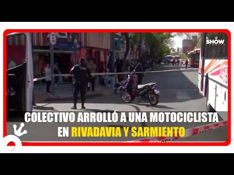 Accidente en pleno centro: colectivo chocó a una motociclista en Rivadavia y Sarmiento
