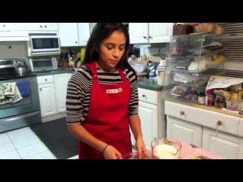 download lagu mp3 mp4 Lemon Cupcakes With Blueberry Buttercream, download lagu Lemon Cupcakes With Blueberry Buttercream gratis, unduh video klip Lemon Cupcakes With Blueberry Buttercream