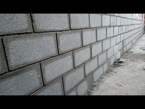 Ínicio do assentamento do bloco estrutural