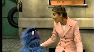 Sesame Street - Celine Dion Sings &quot;Happy To Meet You&quot;