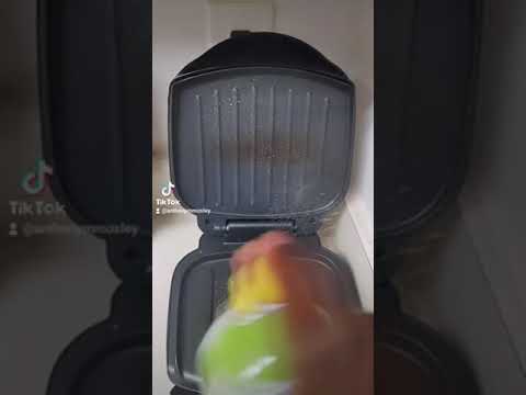 How to make a turkey burger on a George foreman grill.