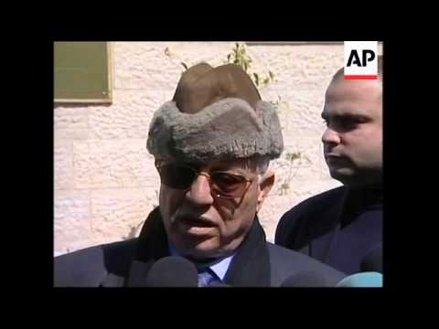 Qureia reacts to Sharon statement and halt of security handover plans, following Tel Aviv bomb