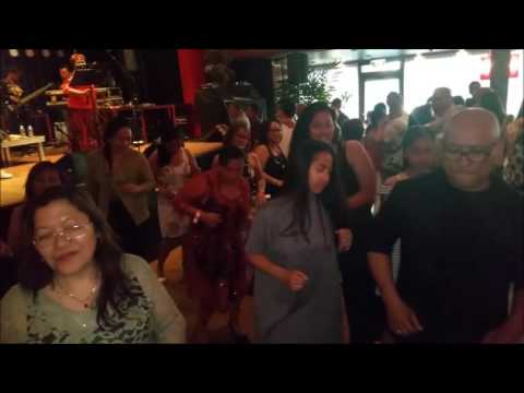 Muziek formatie Kontjo (live): Sing Sing (Jawamix) ...
